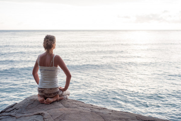 Tư thế yoga kim cương yoga tại nhà